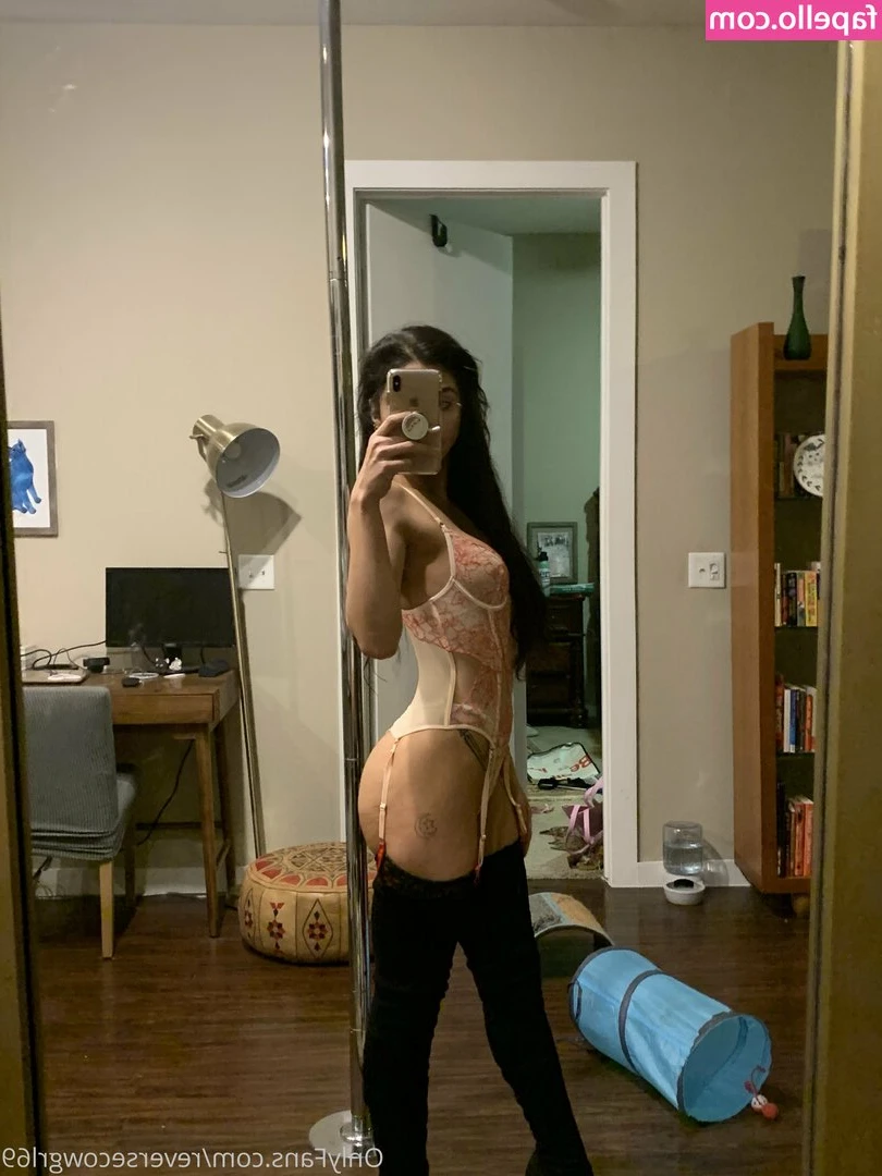 reversecowgrl69 - Am I cute as a pumpkin? 🎃