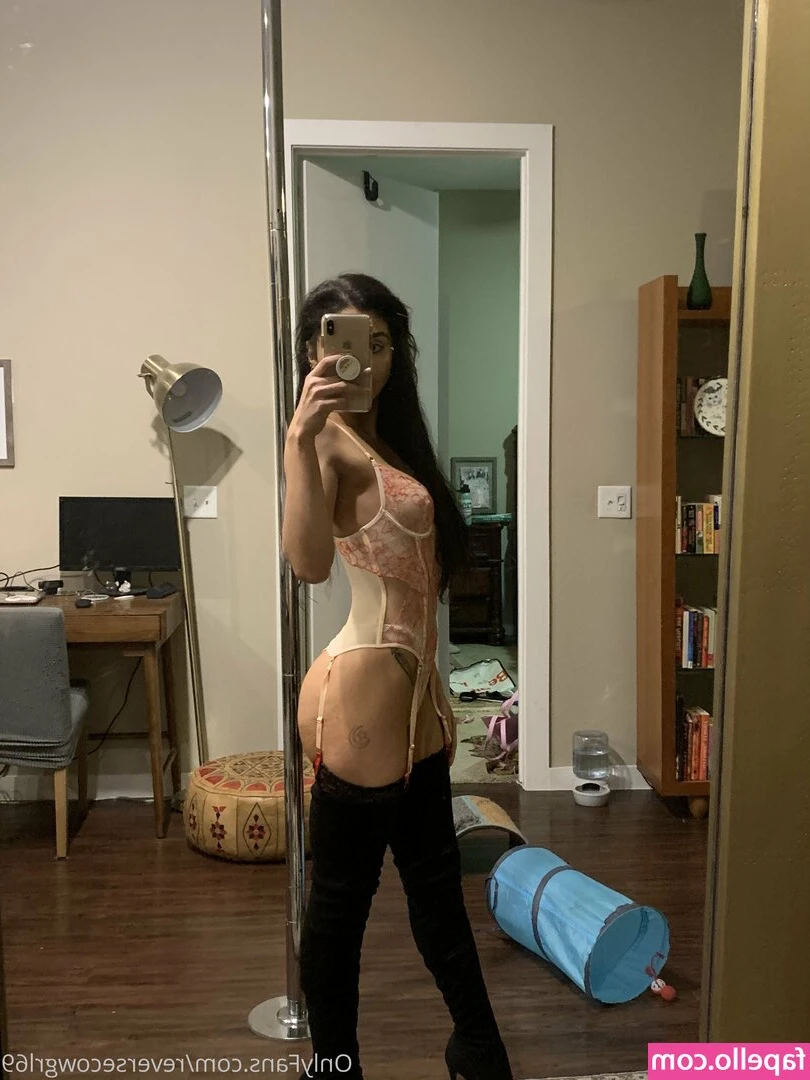 reversecowgrl69 - Que rico me la chupa👅, fajamos 🍌👄y se la meto🍆@vinni22