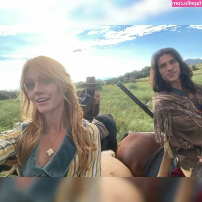 Katherine McNamara [ katherine-mcnamara ] - Co takhle milovat se někde venku  když je tak hezky