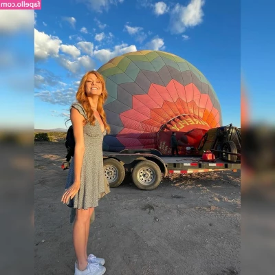 Katherine McNamara [ katherine-mcnamara ] - Pompas para tiii