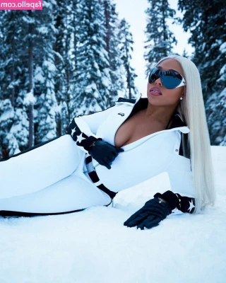 jordynwoods - Morning toes!!