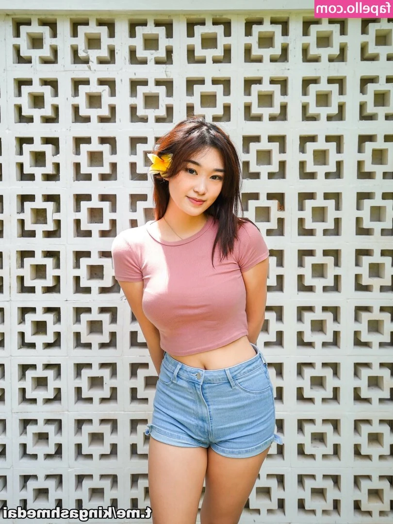 Livy Renata [ livy-renata ] - If we go out I may ask you to film me doing things like this 😅💞