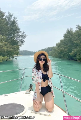 Livy Renata [ livy-renata ] - Soapy titties 😋