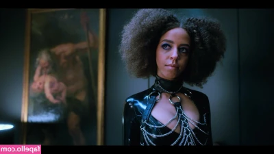 Hayley May [ hayley-may ] - been spending all of today cleaning my frickn apartment >:( I'm