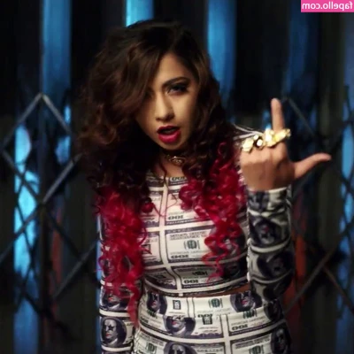 Jasmine Sandlas - Who doesn t love a classic clean shaven woman