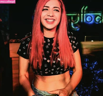 Jasmine Sandlas - Videito de viernes