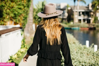 Camila Morrone [ camila-morrone ] - love you want to be the rabbit that fills me all with milk? DM NOW