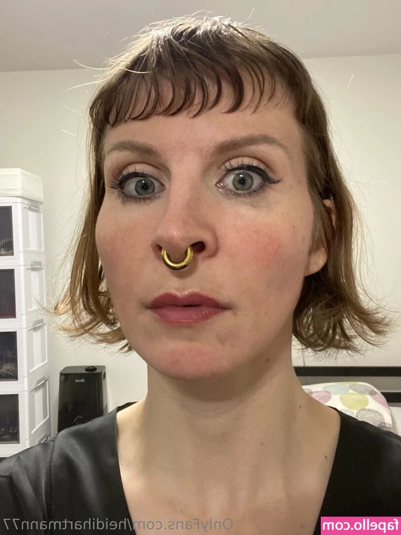 heidihartmann77 - Restaurant Manager comes by on his work break to bust a load before