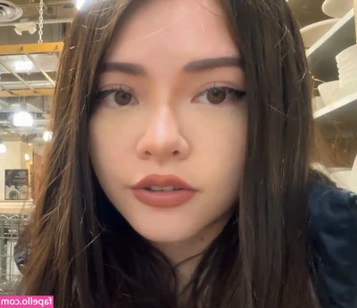 itskatchii [ itskatchii-14 ] - Just some cutie cute face and titty pics for you 💕💕