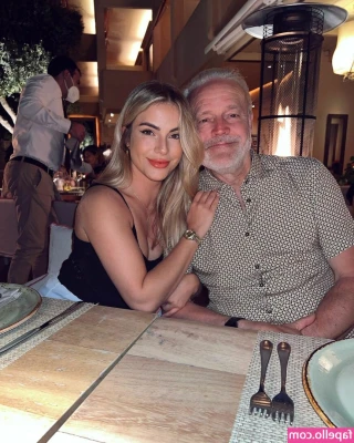 Jessica Kingham [ jessica-kingham ] - Have a great Saturday night!