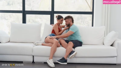 Jordi El Nino Polla [ jordi-el-nino-polla ] - Anal pearls are inserted and removed.