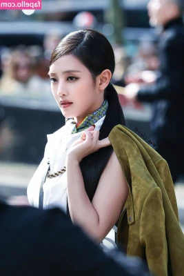 Minnie (Nicha Yontararak - I-dle [ minnie-nicha-yontararak-i-dle ] - Howdy 🫶