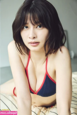 Saori Araki 荒木佐保里 [ saori-araki ] - playing with my anaconda and behind a girl spying on me