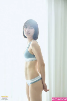 Saori Araki 荒木佐保里 [ saori-araki ] - The perfect mix of SFW and NSFW for your Thursday night 🥰 Let me