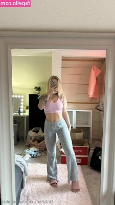 jasmineecakes - Only through me can you achieve a power greater than any Jedi