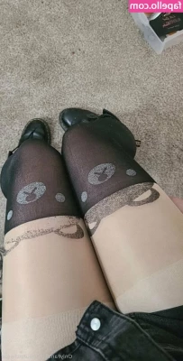 munncheeze - I am seriously bulging out of my new bodysuit 🙈🙈 maybe I’m