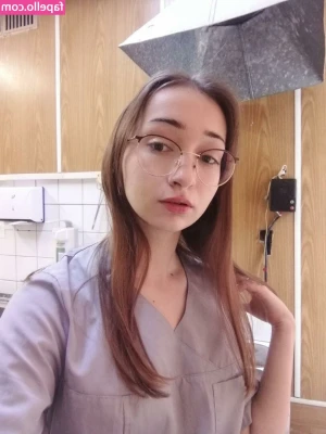 Polly_Bee [ polly-bee ] - On the 14th of every month i want to randomly give one of my onlyfans