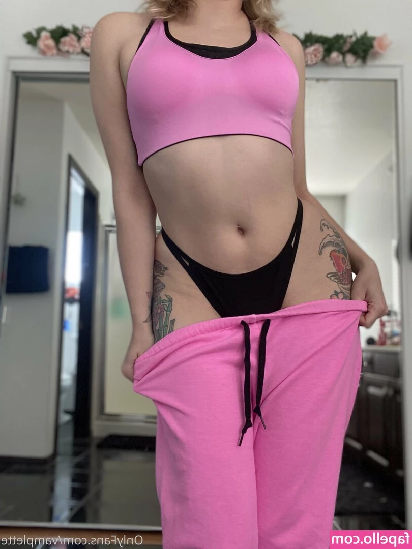 Vamplette - new content with  aedonflux from my trip to california  full scenes