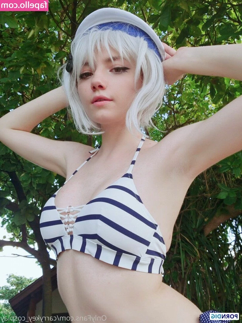carrykeycosplay - editing the scene right now in the airport! my travel plans delayed