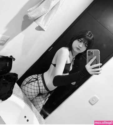 b3l_doll [ b3l-doll ] - Omg I'm so wet!