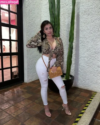 Michelle Balderrama [ michelle-balderrama ] - Let’s start to undress!