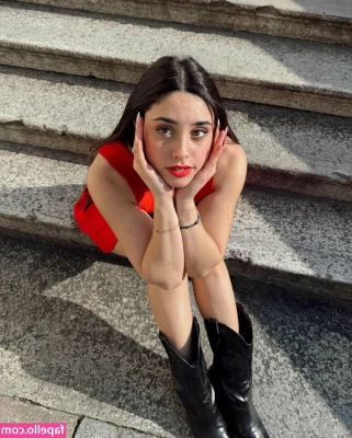 Iris Didomenico [ iris-didomenico ] - 😏 don’t you know that you’re toxic