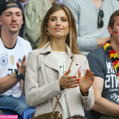 Cathy Hummels [ cathy-hummels ] - Enjoy the view 😉