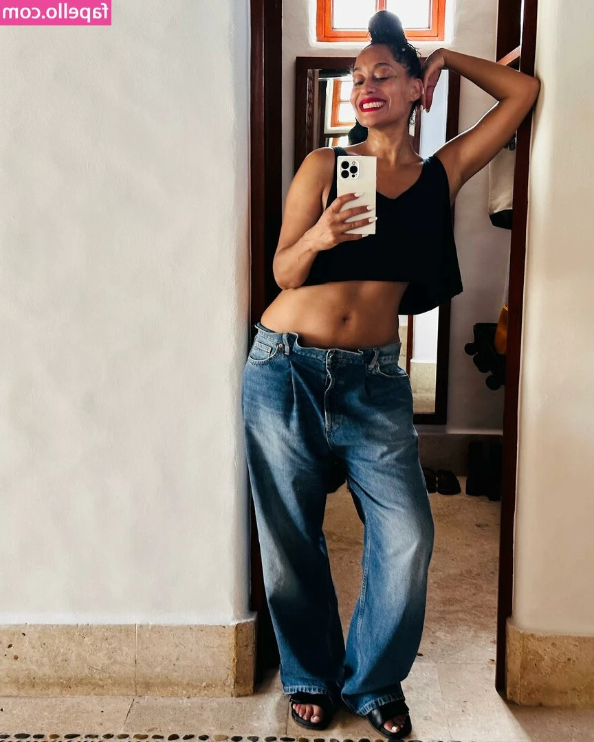 Tracee Ellis Ross [ tracee-ellis-ross ] - Sunday vibes