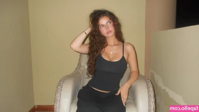 lindgrenrosie - Who wants to have some naked time with me?