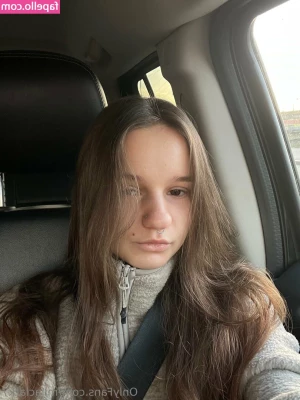 Milaclark7 - Imagine these lips wrapped around you