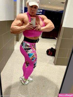 aleeshayoung - I love u guys 💜