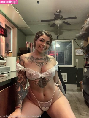 SaltySweetSabrina - The best bikinis are off 👅