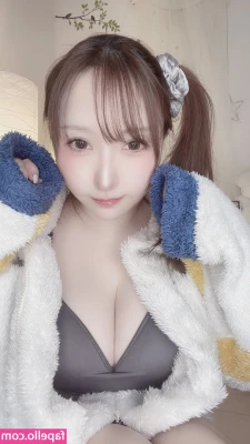 Saku - At a Hotel with a married man at the Moment that hasn't cum in weeks