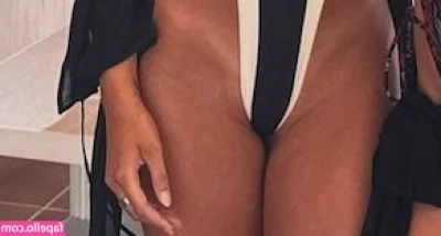 Lydia Lowry [ lydia-lowry ] - @slimpokexxx , I could eat ya cute booty all day