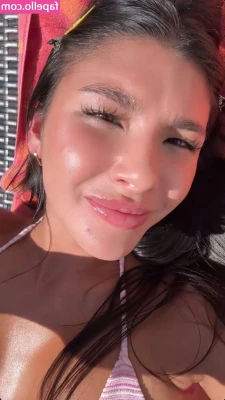 Lydia Lowry [ lydia-lowry ] - Hello 🥰🥰🥰🥰