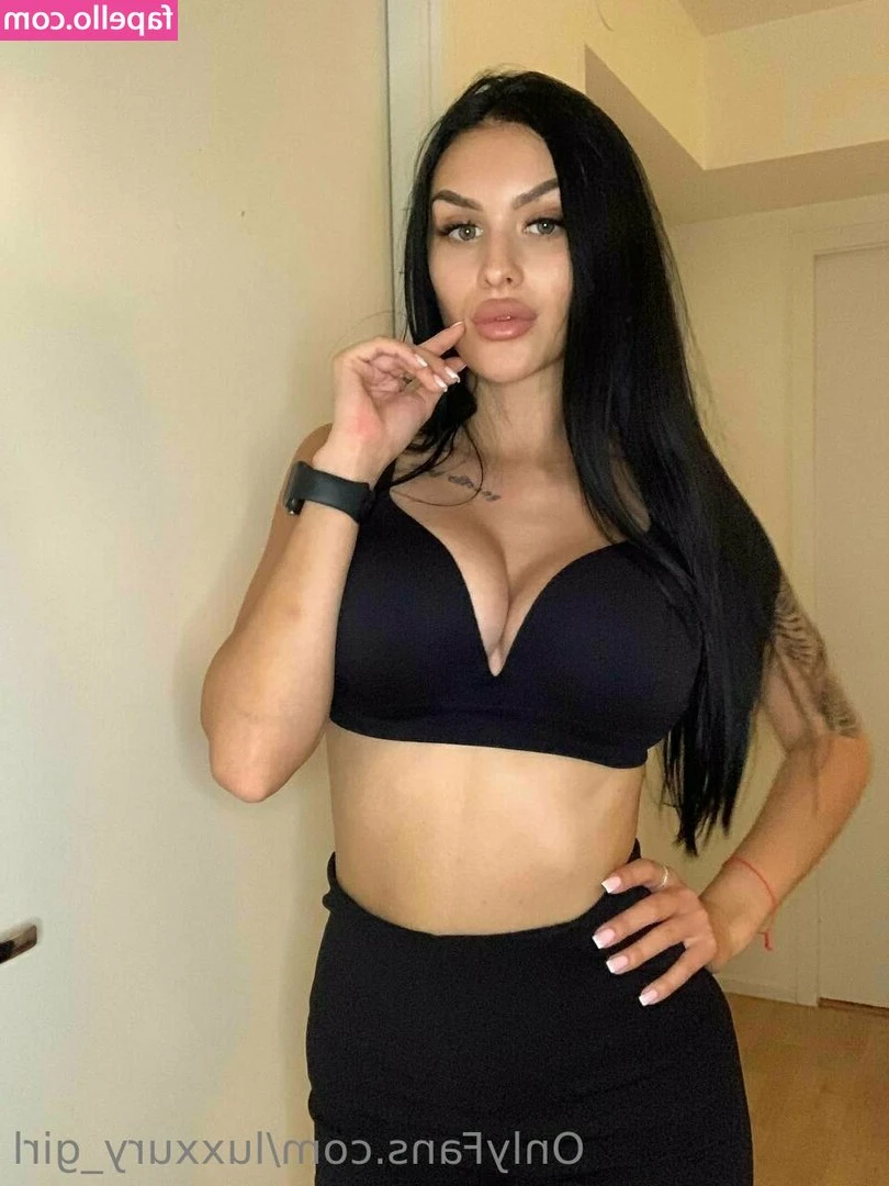 katanacat - but MAN my tits look fantastic here!