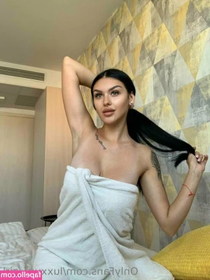 katanacat - Did a photo shoot with my friend Leona today! Pics will be coming :)