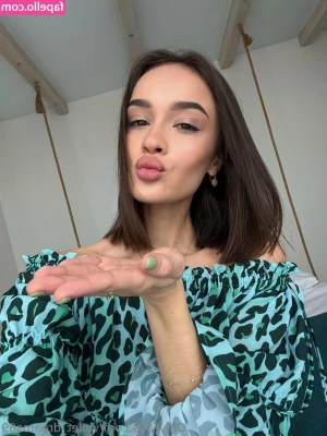 Violet_Dreams69 [ violet-dreams69 ] - Message me to see what's waiting for you ;)