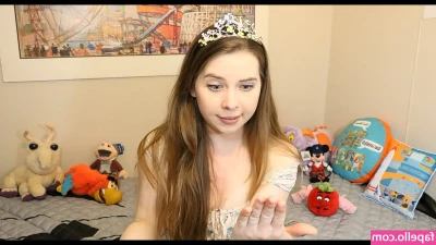 Jenny Nicholson [ jenny-nicholson ] - Hi! 😈