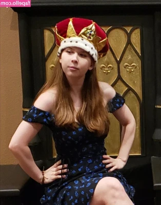 Jenny Nicholson [ jenny-nicholson ] - Please like & comment on posts it motivates me to post more