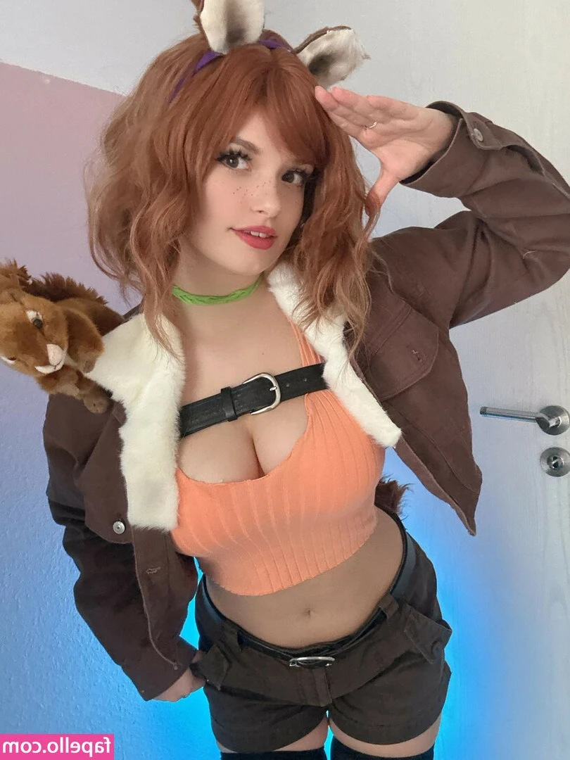 Avygenki - right before I smear oil all over my fat already super juicy ass