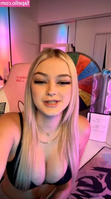 Lexi Graham [ lexi-graham-1 ] - Love the taste of myself :)