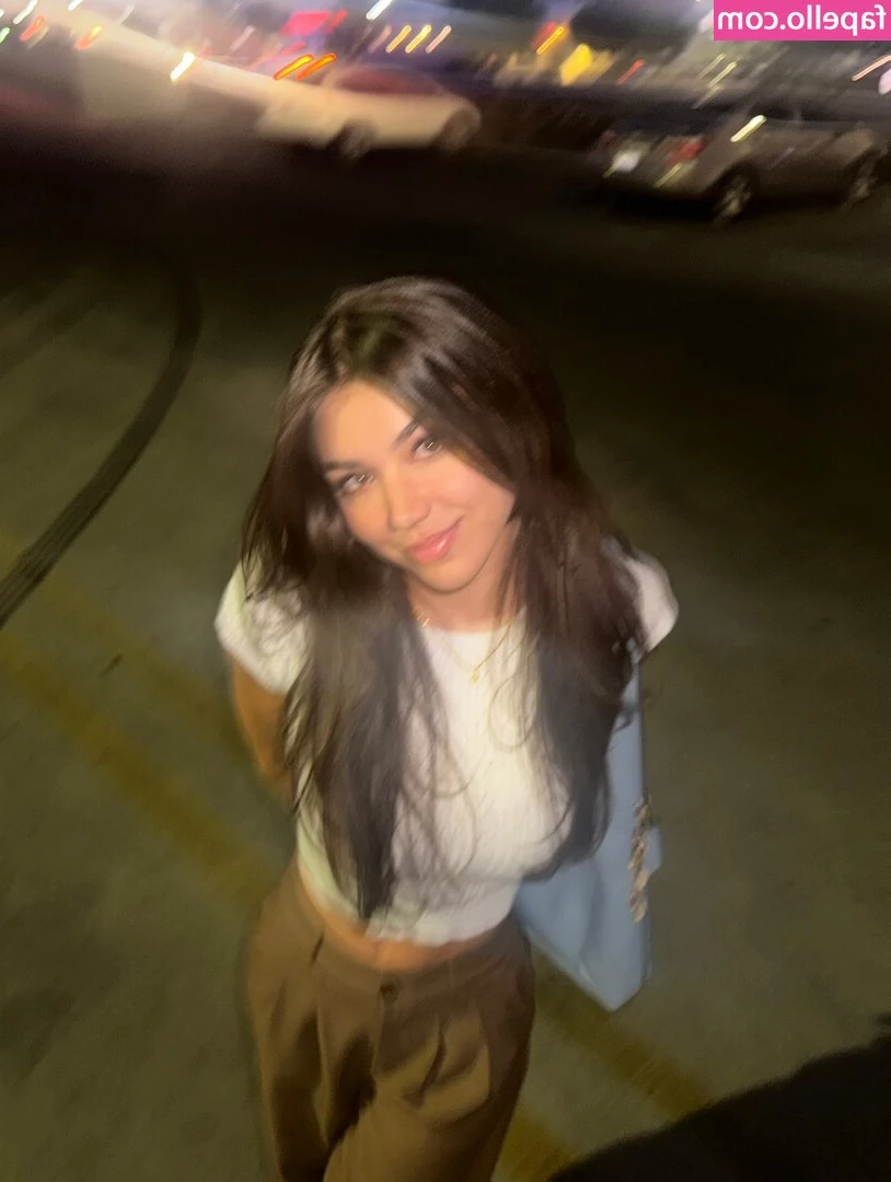 Megmuise - Yesterday I had a play date. I slipped into a naughty outfit,