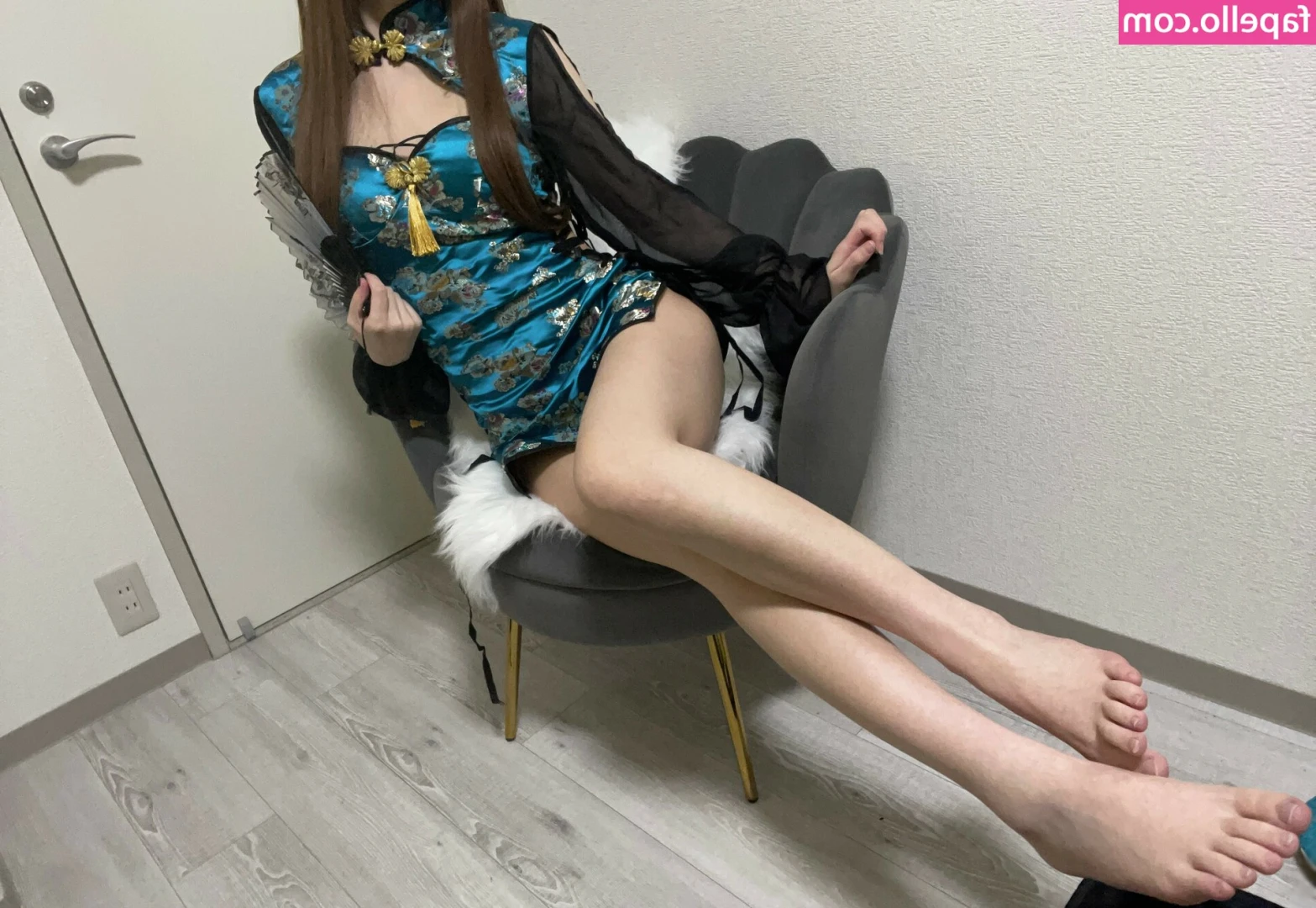 honda_poko [ honda-poko ] - Can I be your XMas tree? Just let me sit in a corner when you have