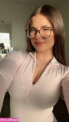 Lilousecret - An exxxtra naughty video is slowly uploading now, to be DMed to all