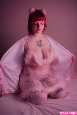 [Mym] A_radia [ mym-a-radia ] - a preview of an unedited shower video from last month- check messages
