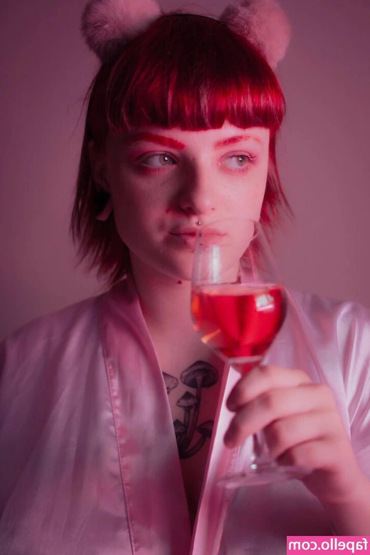 [Mym] A_radia [ mym-a-radia ] - New favorite video 🙋🏻‍♀️