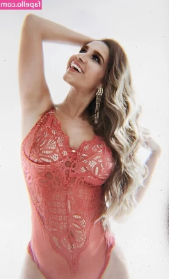 Gizelly Bicalho [ gizelly-bicalho ] - Be around later ❤️