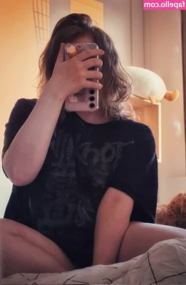 lewdcassiexiv - feedback please!  Would you like a video where I talk dirty while