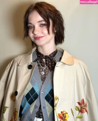 Emma Myers [ emma-myers ] - P1 of enby on enby action! I FINALLY DO A BJ!